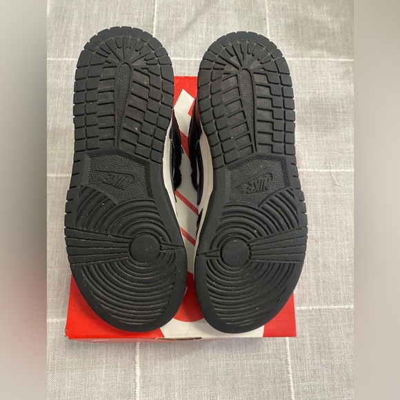 Nike Dunk Low Panda Black/White Kids Sneakers - SZ 2 Y - Picture 5 of 8